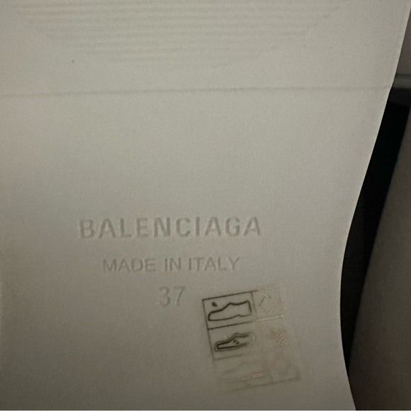 Balenciaga WOMEN'S POOL CLOG BB SLIDE SANDAL MONOCOLOR IN WHITE - Picture 14 of 15